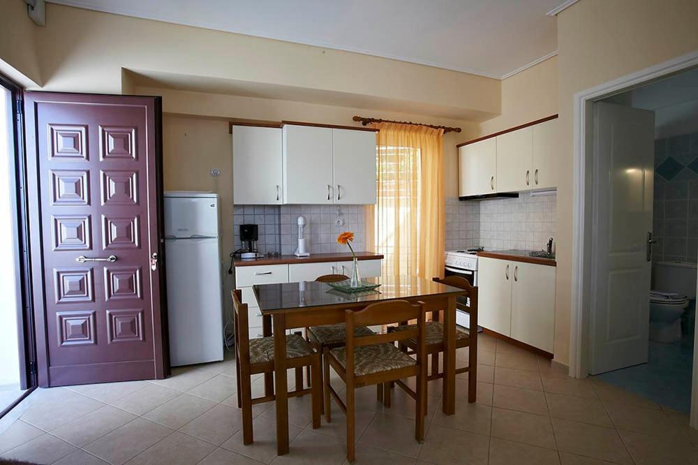 Sunday Apartments Нафплион Номер фото